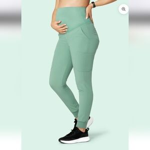 Mandala High-Waisted Mint Green Maternity Leggings Joggers Scrubs Size XL